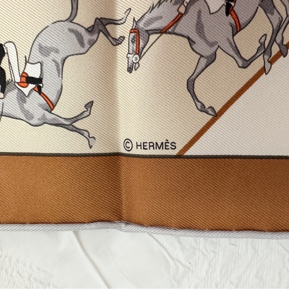 Hermes Les Courses Scarf 45 - Picture 3 of 6